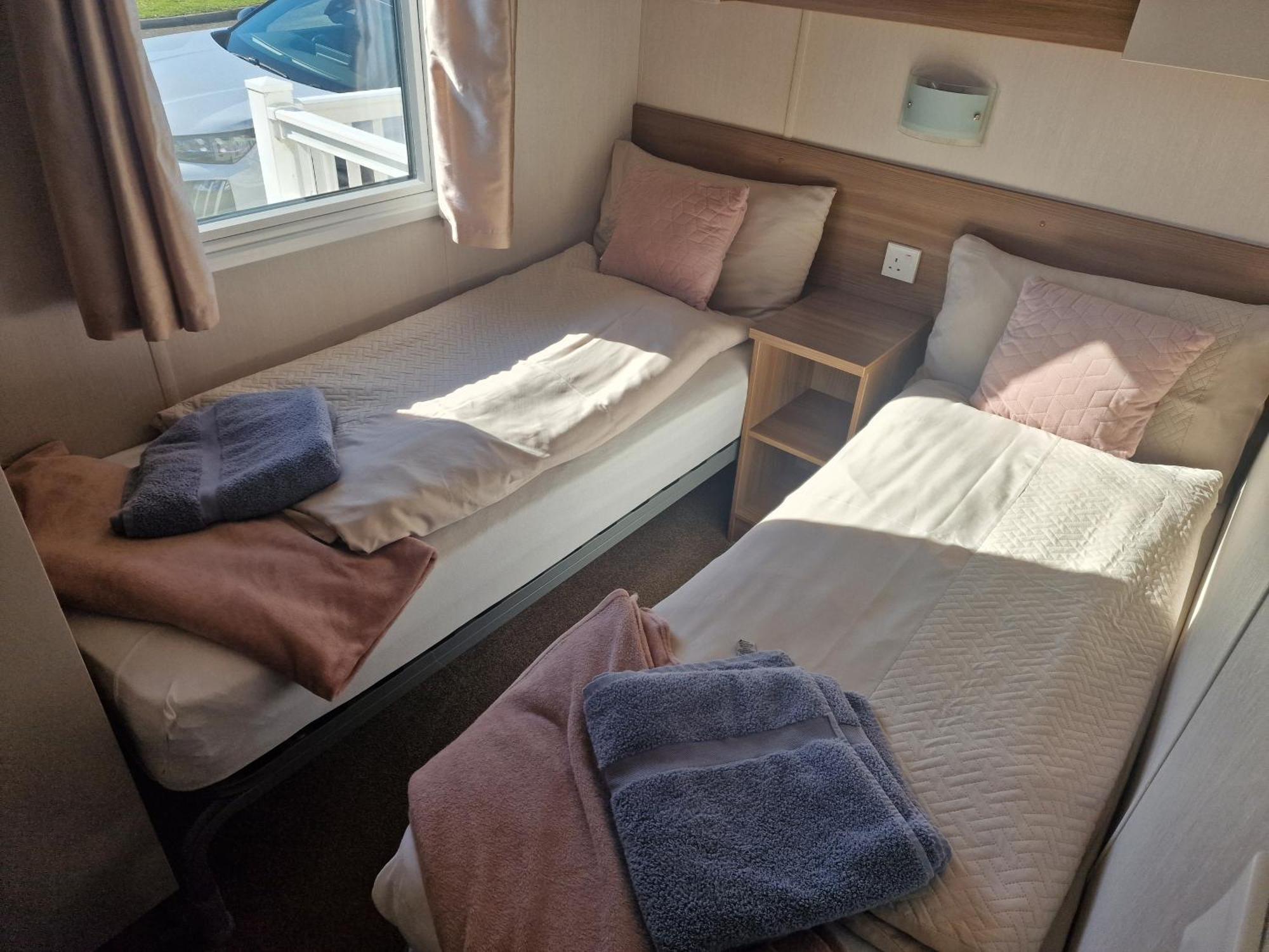 Durdlee Door, D27, Main Rd, West Lulworth, Wareham Bh20 5Pu Hotel Екстериор снимка
